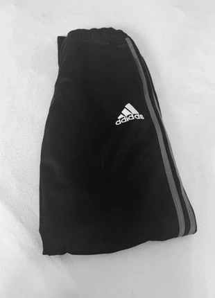 Adidas vintage baggy track pants, merk: adidas, staat: Nieuw zonder prijskaartje, maat: XS, € 5,00, € 5,95 inclusief Kopersbescherming