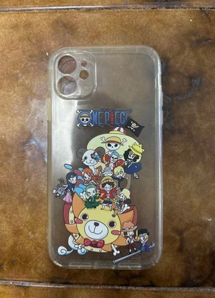 Capa IPhone 11 StrawHats One Piece, brand: OnePiece, condizioni: Nuovo senza cartellino, €2.00, €2.80 include la Protezione acquisti