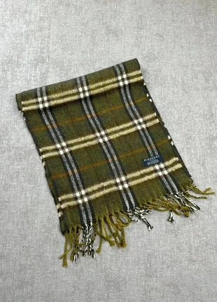 Écharpe Burberry vert, marque: Burberry, état: Très bon état, 45,00 €, 47,95 € Protection acheteurs (Pro) incluse