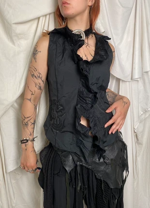 Nylon tank vest with pleated frilly ruffles collar & strass pattern, marca: Avant Garde, estado: Muito bom, tamanho: M / 38 / 10, €37.00, €39.55 inclui Proteção do Comprador Pro