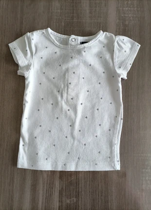 T Shirt blanc à pois argenté Kiabi 1 mois, brand: Kiabi, condizioni: Ottime, taglia: 1-3 mesi / 56 cm, €1.50, €2.28 include la Protezione acquisti