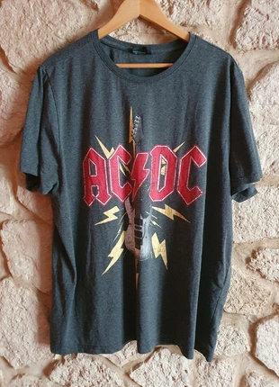 Tee-shirt AC/DC, marque: AC/DC, état: Très bon état, taille: XXXL, 8,00 €, 9,10 € Protection acheteurs incluse
