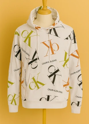 Sweat à capuche creawneck Calvin Klein 16 ans ou S parfait état, marca: Calvin Klein, estado: Muy bueno, tamaño: S / 36 / 8, 14,00 €, 15,40 € Protección al comprador incluida