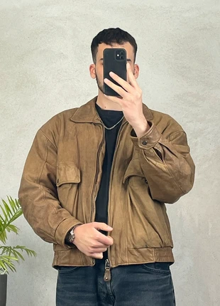 Vintage Brown Genuine Leather good condition (L), marke: Vintage Dressing, zustand: Sehr gut, größe: L, 50,00 €, 53,20 € beinhaltet Vinted-Käuferschutz Pro