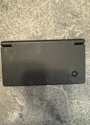 Nintendo Ds Nero e caricabatterie, marque: Nintendo, état: Bon état, 30,00 €, 32,20 € Protection acheteurs incluse