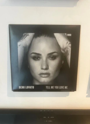 Demi Lovato Tell Me You Love Me vinyl, condition: Very good, £25.00, £26.95 includes Buyer Protection