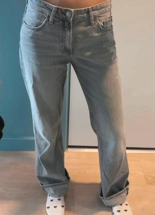 Zara straight leg jeans in grey, brand: Zara, condition: Very good, size: M / 38 / 10, €15.00, €16.45 includes Buyer Protection