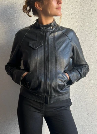 Schwarze Bomber Lederjacke, Damen Gr. 36-38, vintage 90s, état: Très bon état, taille: S / 36 / 8, 45,00 €, 47,95 € Protection acheteurs incluse