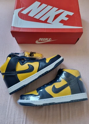 Nike Dunk High Michigan Schuhe NEU, marke: Nike, zustand: Neu, mit Etikett, größe: 44, 75,00 €, 79,45 € inklusive Vinted-Käuferschutz