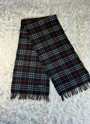 Écharpe Burberry à Carreaux Vintage Bleu Marine, marke: Burberry, zustand: Sehr gut, 34,00 €, 36,40 € inklusive Vinted-Käuferschutz