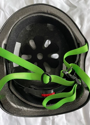 Casque rigide lime, marca: Lime, estado: Novo com etiquetas, €15.00, €16.45 inclui Proteção do Comprador
