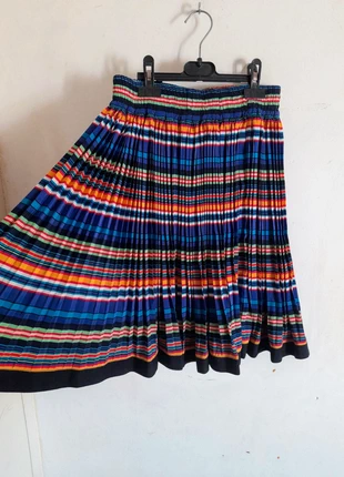 Jupe plissée vintage à rayures multicolores, marke: Vintage, zustand: Sehr gut, größe: Einheitsgröße, 5,50 €, 6,48 € inklusive Vinted-Käuferschutz