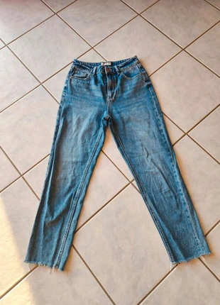 Jean mom taille 38 M Pimkie, marke: Pimkie, zustand: Sehr gut, größe: M / 38 / 10, 5,00 €, 5,95 € inklusive Vinted-Käuferschutz