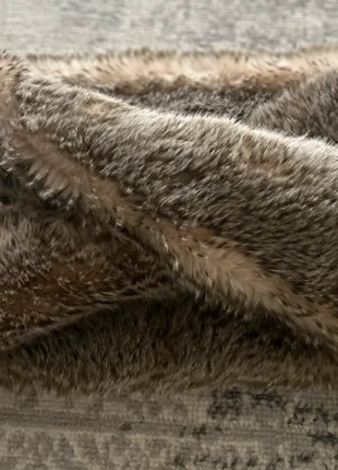 Écharpe fourrure Aerie, merk: Aerie, staat: Nieuw zonder prijskaartje, € 15,00, € 16,45 inclusief Kopersbescherming