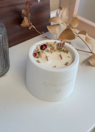 Bougie blanche crépitante, fleurie gravée, marke: Artisan, zustand: Sehr gut, 16,00 €, 17,50 € beinhaltet Vinted-Käuferschutz Pro