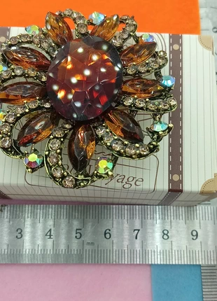 Broche, marque: Montre.fr, état: Très bon état, 5,00 €, 5,95 € Protection acheteurs (Pro) incluse