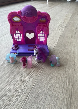 My Little Pony – Rarity’s Fashion Show, merk: My Little Pony, staat: Goed, maat: 6-9 maanden / 68 cm, € 10,00, € 11,20 inclusief Kopersbescherming