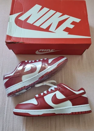 Nike Dunk Low retro gym red Schuhe NEU, marke: Nike, zustand: Neu, mit Etikett, größe: 43, 70,00 €, 74,20 € inklusive Vinted-Käuferschutz