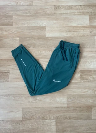Jogging Nike Running vert foncé - S, brand: Nike, condition: Very good, size: S, €29.90, €32.10 includes Buyer Protection