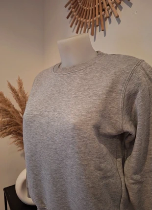 Sweat gris, brand: Création Française, condition: Very good, size: S / 36 / 8, €9.00, €10.15 includes Buyer Protection