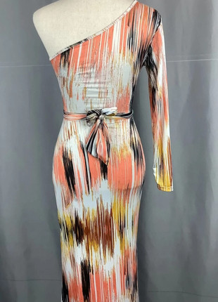 Robe d’été / une manche / asymétrique / prêt du corps / coloré, marke: De, zustand: Neu, größe: M / 38 / 10, 6,00 €, 7,00 € inklusive Vinted-Käuferschutz