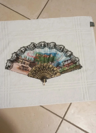 Éventail ( souvenir de Granada), marke: Éventail, zustand: Sehr gut, 1,00 €, 1,75 € inklusive Vinted-Käuferschutz