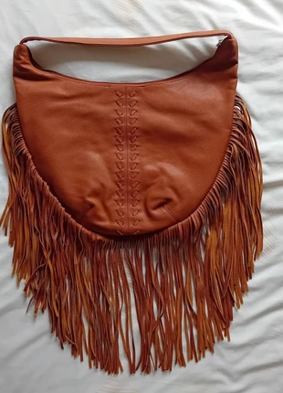Bolso tendencia boho chic flecos polipiel C&A, marca: C&A, estado: Nuevo sin etiquetas, 10,00 €, 11,20 € Protección al comprador incluida