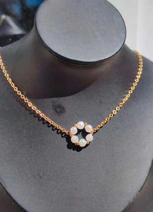 Collier maille soleil et pendentif anneau de perles blanches à reliefs - Acier inoxydable, brand: CHIC, condition: Very good, €11.50, €12.78 includes Buyer Protection Pro