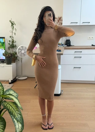 Robe midi moulante mi saison automne hiver, marque: H&M, état: Neuf sans étiquette, taille: XS / 34 / 6, 15,00 €, 16,45 € Protection acheteurs incluse