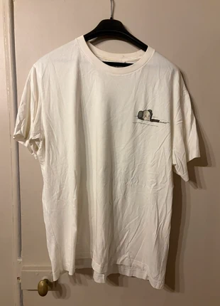 T-shirt Uniqlo X Kaws, marque: Kaws, état: Très bon état, taille: XL, 10,00 €, 11,20 € Protection acheteurs incluse