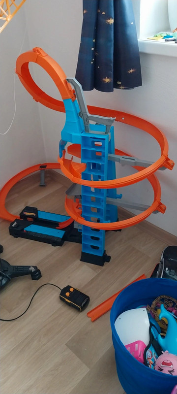 Dráha  Hot Whells,prosím neklikat jen osobní  odběr,