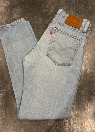 Jean Levi’s 510 skinny bleu clair W30 L30, brand: Levi's, condizioni: Ottime, taglia: L / IT 44 / EU 40, €13.90, €15.30 include la Protezione acquisti