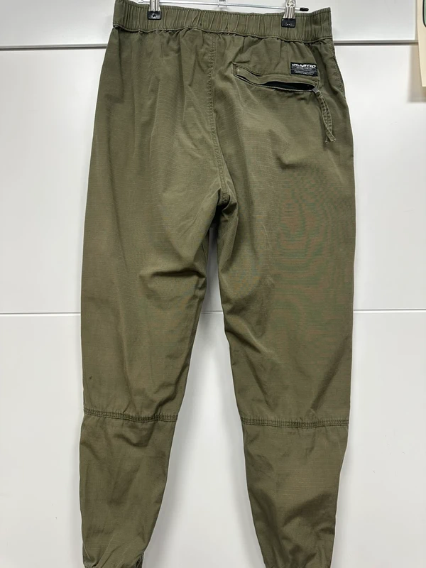 Pantalon cargo Bershka - photo numéro 2