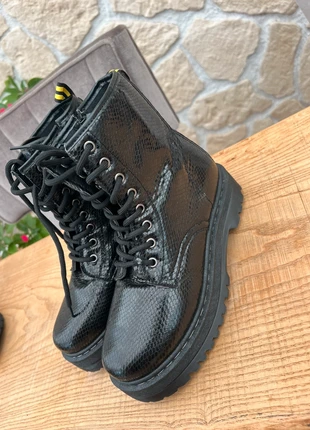 Bottes  P 39 neuf Bottines vernies Militaire Plaine Décontractée Fermeture éclair, marque: Boutique indépendante, état: Très bon état, taille: 39, 10,00 €, 11,20 € Protection acheteurs incluse