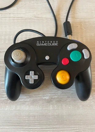 Manette Gamecube, brand: GAMECUBE, condition: Very good, €25.00, €26.95 includes Buyer Protection