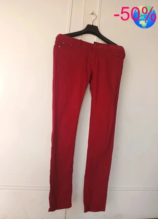 🎀 pantalon stretch AZERTY taille M 38 rouge bordeau skinny, marque: Azerty, état: Très bon état, taille: M / 38 / 10, 8,00 €, 9,10 € Protection acheteurs incluse