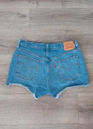 🌞 Short En Jean Levi's 501 Vintage Bleu Clair Taille W31        10250525, marke: Levi's, zustand: Sehr gut, größe: M / 38 / 10, 19,00 €, 20,65 € beinhaltet Vinted-Käuferschutz Pro