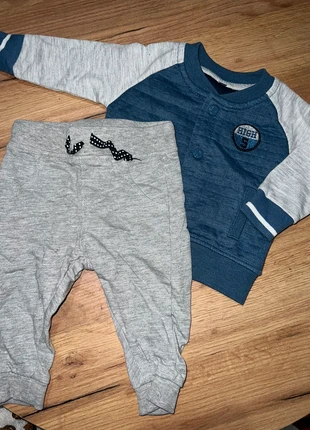 Ensemble 6 mois bébé garçon, marque: Gémo, état: Très bon état, taille: 6-9 mois / 68 cm, 4,00 €, 4,90 € Protection acheteurs incluse