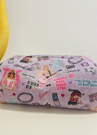 Neceser Taylor Swift, marque: Taylor Swift, état: Neuf sans étiquette, 8,00 €, 9,10 € Protection acheteurs incluse