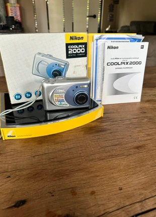 Nikon Coolpix 2000 digital camera - incl memorycard werkt 100%, marque: Nikon, état: Très bon état, 55,00 €, 58,45 € Protection acheteurs (Pro) incluse