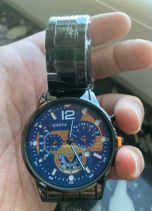 Orologio Uomo Geneva – Nero & Blu con Cronografi Estetici, Nuovo con Protezione, marke: Geneva, zustand: Neu, größe: 39–42 mm, 5,00 €, 5,95 € inklusive Vinted-Käuferschutz