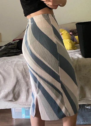 Jupe midi côtelée, marke: Boheme, zustand: Neu, größe: S / 36 / 8, 7,00 €, 8,05 € inklusive Vinted-Käuferschutz