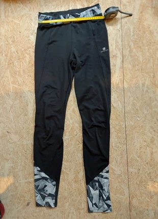 Elegante sportlegging, grafisch design / legging sportif élégant, motif graphique, merk: Domyos, staat: Heel goed, maat: XS / 34 / 6, € 4,50, € 5,43 inclusief Kopersbescherming