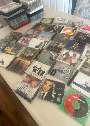 Over 40 cd’s, condition: Satisfactory, £10.00, £11.20 includes Buyer Protection