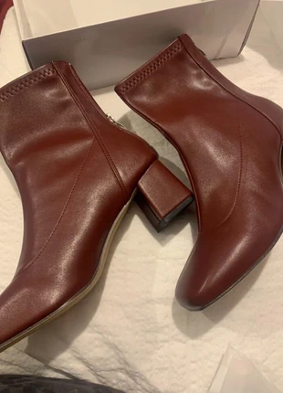 Bottines chaussettes en cuir bordeaux, marke: Vintage Love, zustand: Sehr gut, größe: 38.5, 68,00 €, 72,10 € beinhaltet Vinted-Käuferschutz Pro