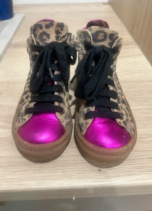 Chaussures fille taille 28 - baskets léopard rose métallisé, marca: Nörvik, estado: Bom, tamanho: 28, €15.00, €16.45 inclui Proteção do Comprador
