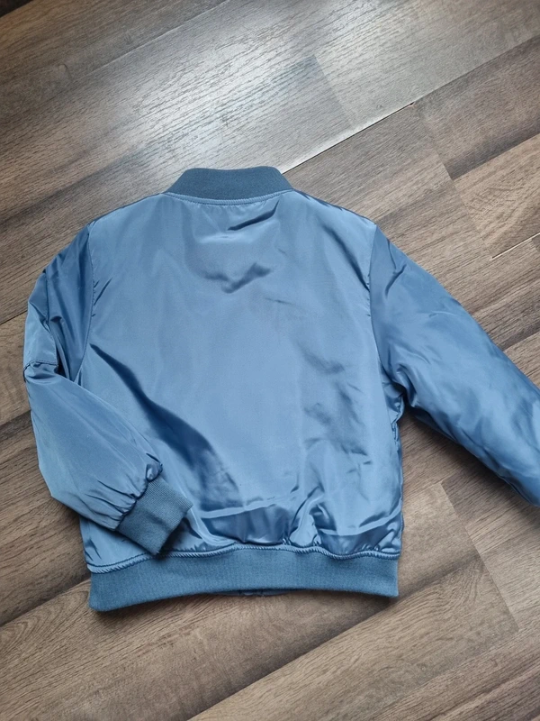 Veste / Manteau zippé doublé bleu métallisé. Garçon. Taille 4 / 5 ans. Tex. TBE - photo numéro 2