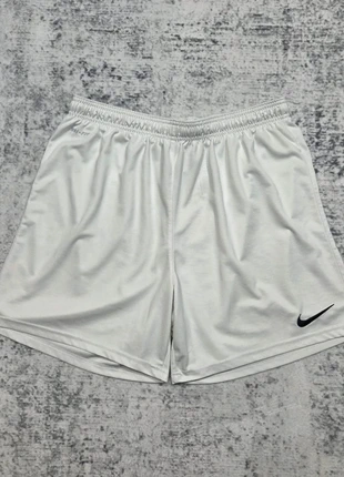 Short Nike XL Dri Fit Blanc Basket Sport Vintage Old Money Retro Collector Y2k, brand: Nike, condition: Very good, size: XL, €20.00, €21.70 includes Buyer Protection Pro
