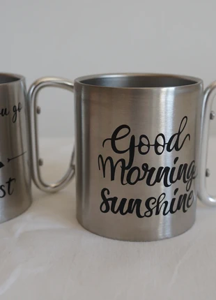 Set de 2 tazas metálicas con mosquetón, merk: Adventure mugs, staat: Nieuw zonder prijskaartje, € 15,00, € 16,45 inclusief Kopersbescherming