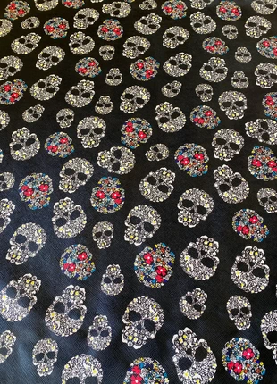 Coupon simili cuir Têtes de mort, marke: TISSU, zustand: Sehr gut, 6,00 €, 7,00 € inklusive Vinted-Käuferschutz